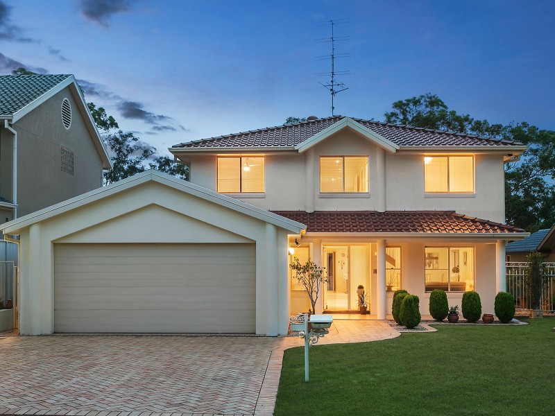 14 Boatmans Row, Eleebana NSW 2282