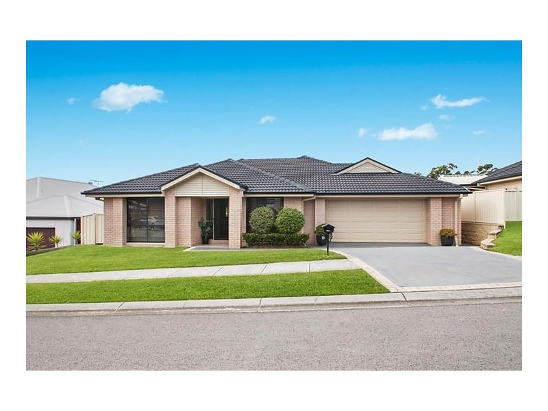 18 Ripon Way, Macquarie Hills NSW 2285