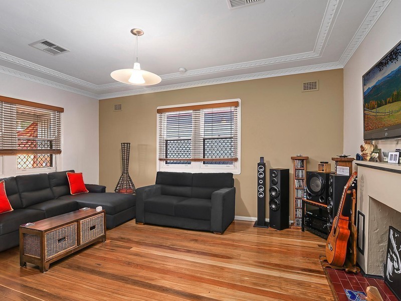 35 Groongal Street, Mayfield West NSW 2304