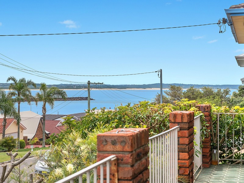 21 Lambton Parade, Swansea Heads NSW 2281
