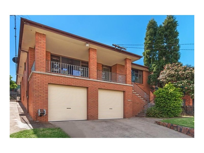 18 Roy Avenue, Bolton Point NSW 2283