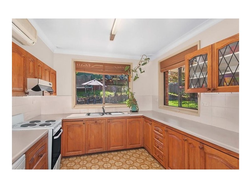 18 Roy Avenue, Bolton Point NSW 2283