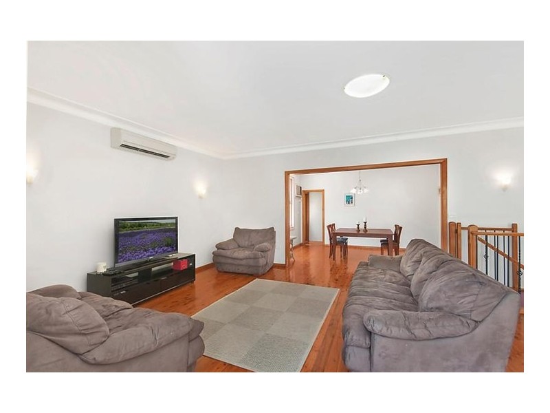 36 Croft Road, Eleebana NSW 2282