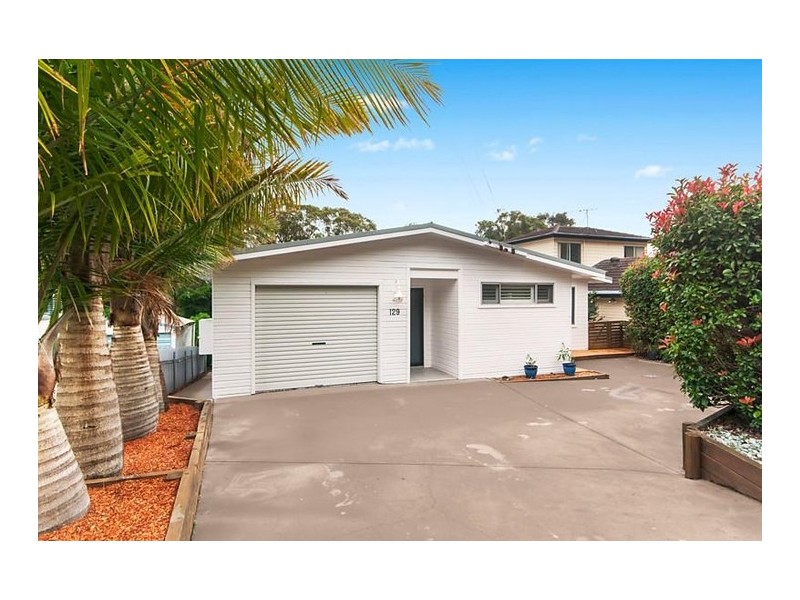 129 Bayview Street, Warners Bay NSW 2282