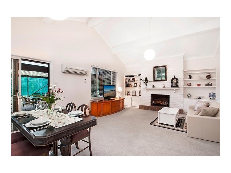 9 St Johns Drive, Croudace Bay NSW 2280