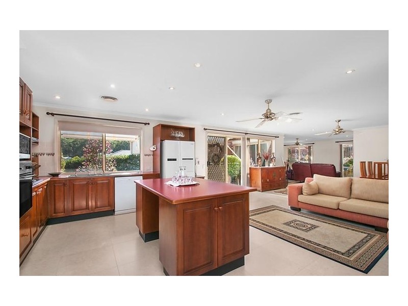 5 Willow Creek Court, Eleebana NSW 2282