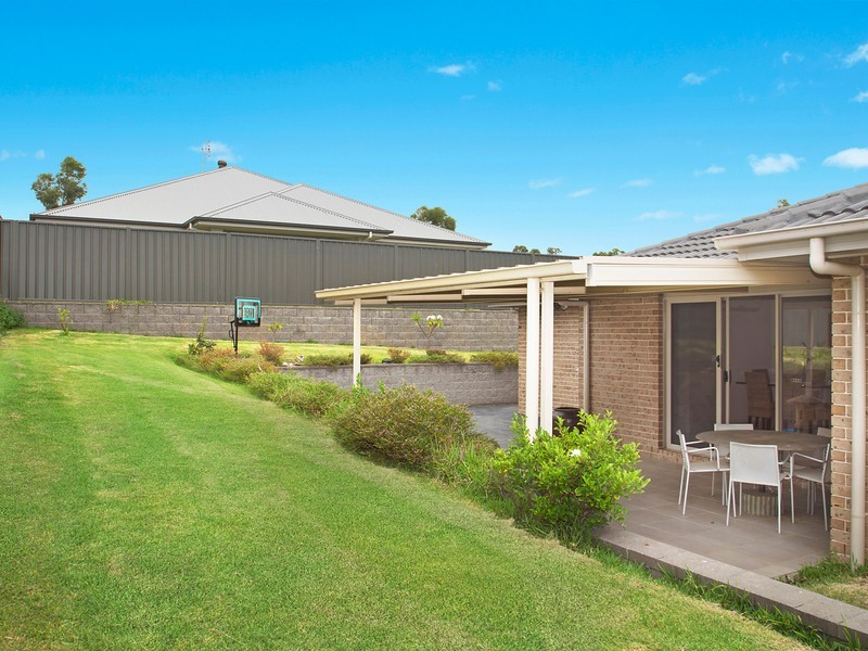 55 Dalmeny Drive, Macquarie Hills NSW 2285