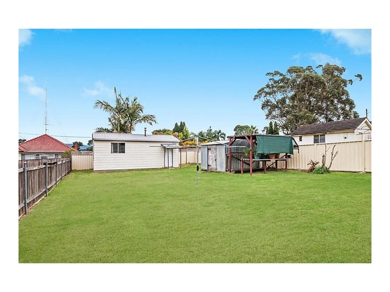 3 Stephens Avenue, Glendale NSW 2285