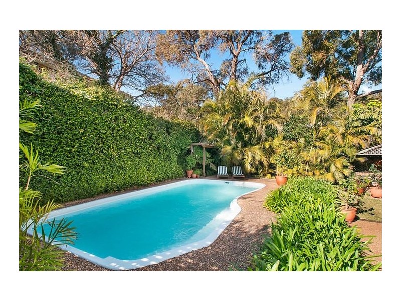 51 Ian Street, Eleebana NSW 2282