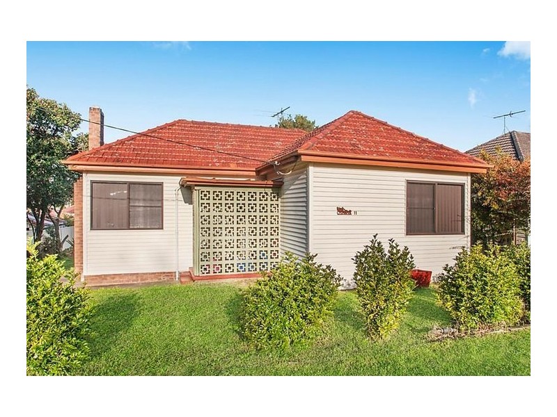 11 Cowie Street, Mayfield NSW 2304