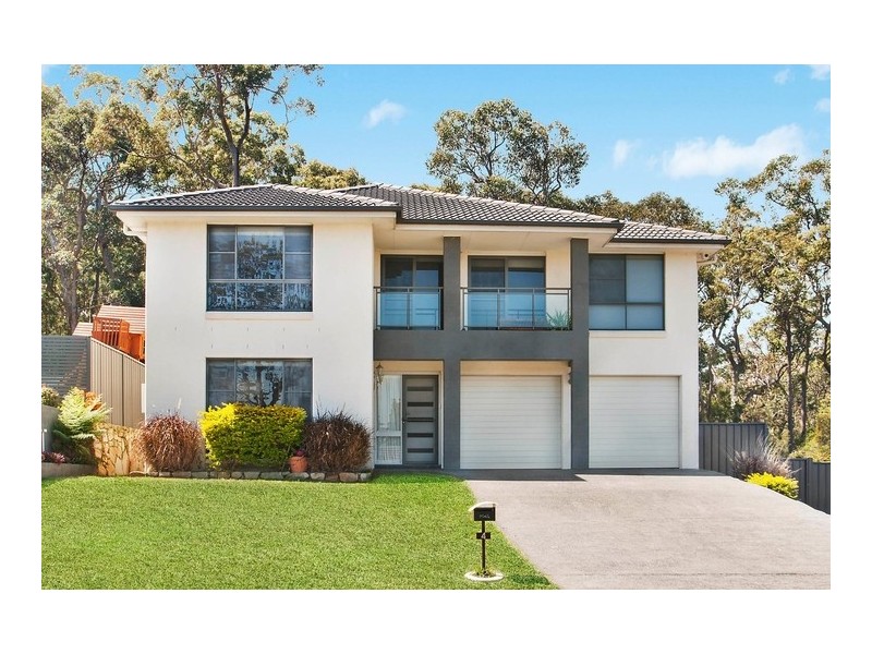 4 Corymbia Street, Croudace Bay NSW 2280