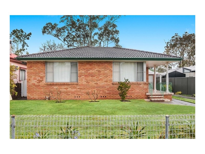 23 St Johns Drive, Croudace Bay NSW 2280