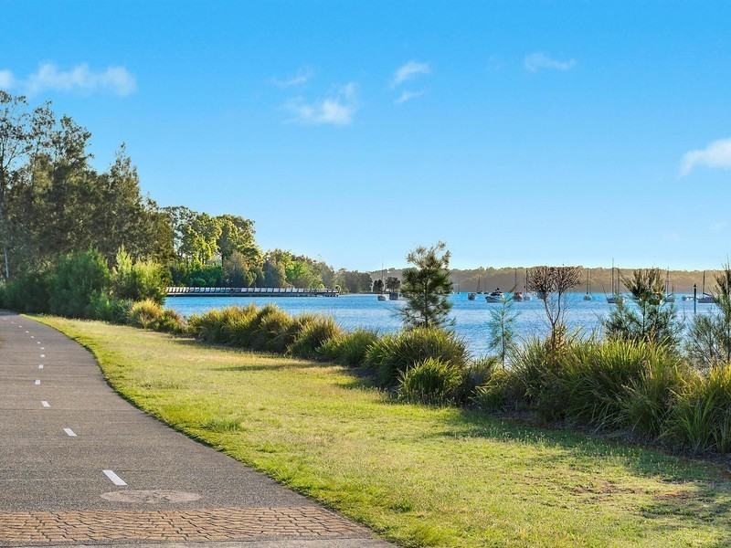 10 Yorston Street, Warners Bay NSW 2282