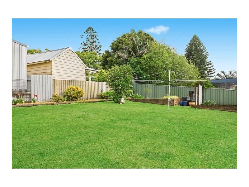 11 Queens Avenue, Cardiff NSW 2285