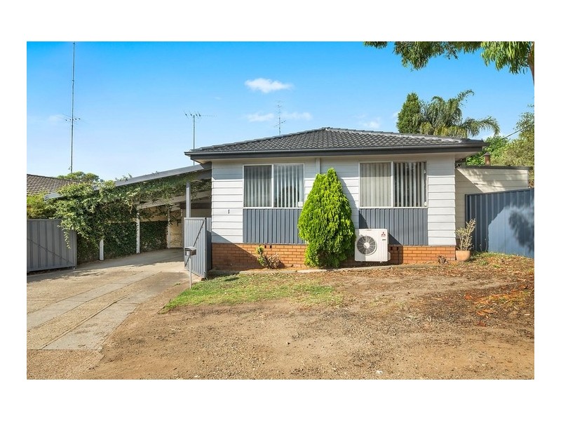 1 Wilsons Road, Mount Hutton NSW 2290