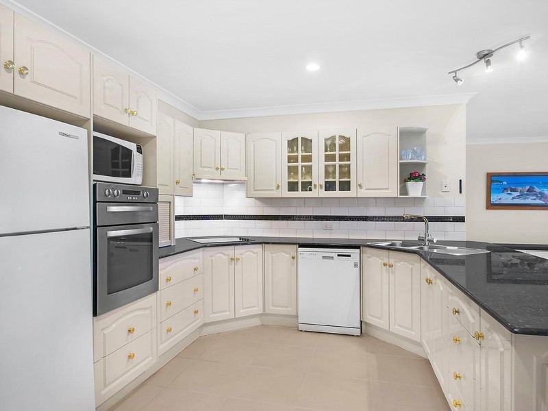 20 Ridgewood Crescent, Eleebana NSW 2282