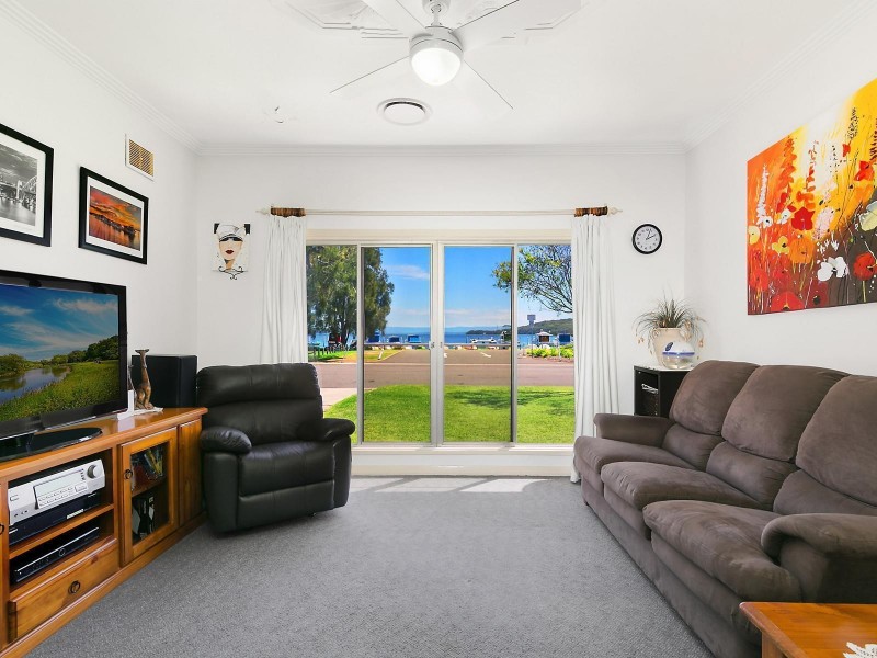 10 The Esplanade, Swansea NSW 2281