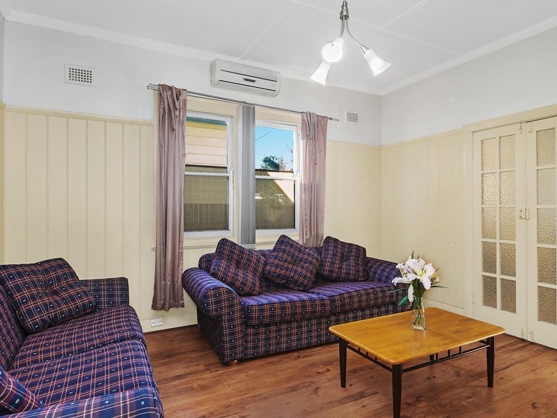 33 Morris Street, Mayfield West NSW 2304