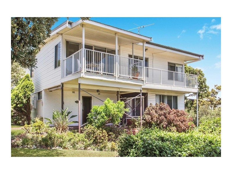 94 Lambton Parade, Swansea Heads NSW 2281