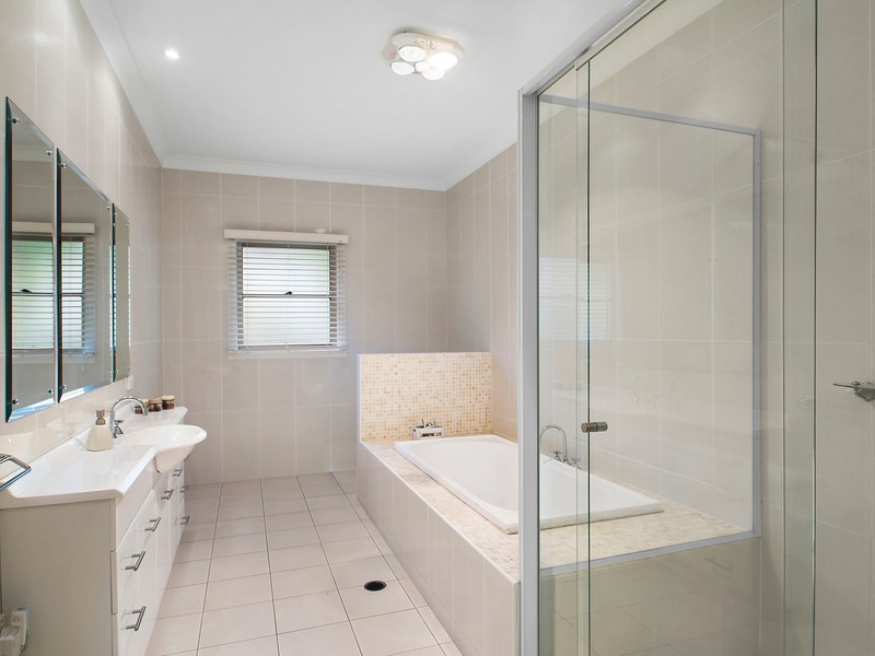10 Darjamur Close, Tingira Heights NSW 2290