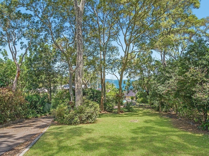 12 Macquarie Street, Bolton Point NSW 2283