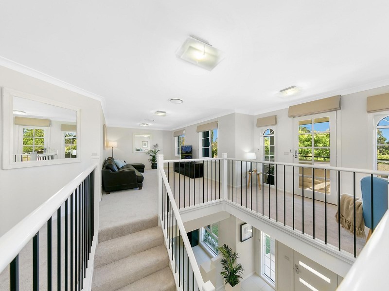5 Pindimar Close, Eleebana NSW 2282