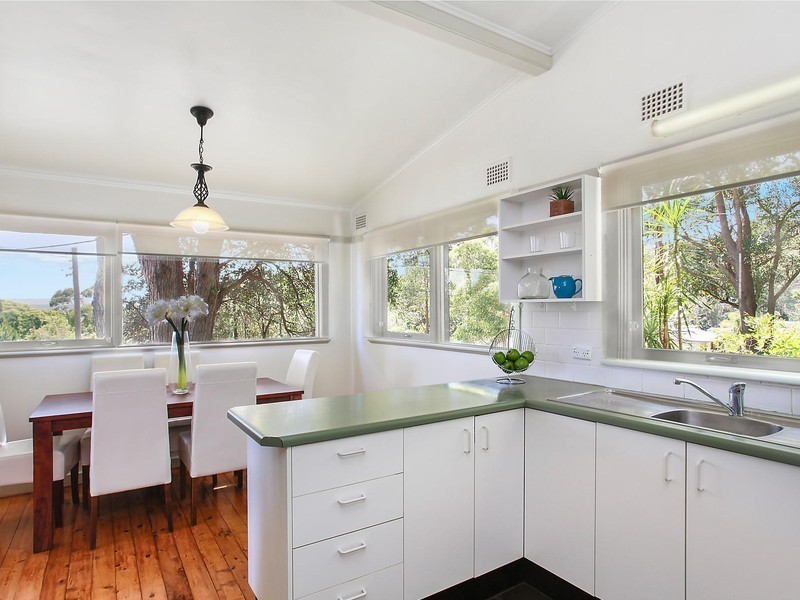 43 Coronation Street, Warners Bay NSW 2282