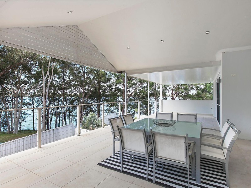 15 Mulwala Drive, Wyee Point NSW 2259