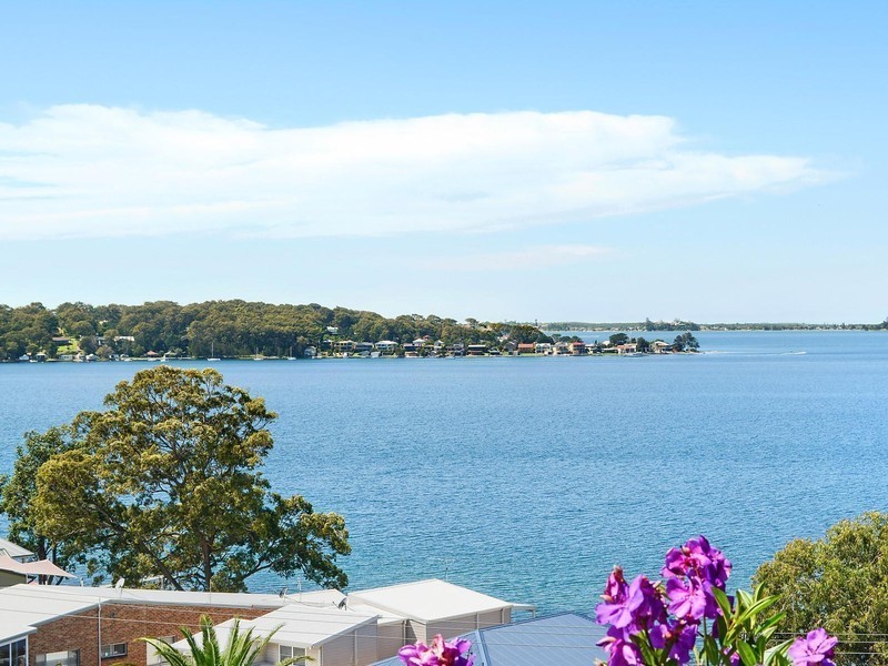 142 Fishing Point Road, Fishing Point NSW 2283