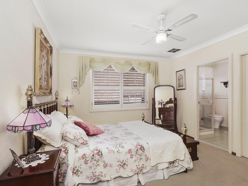 15 Arundel Place, Valentine NSW 2280