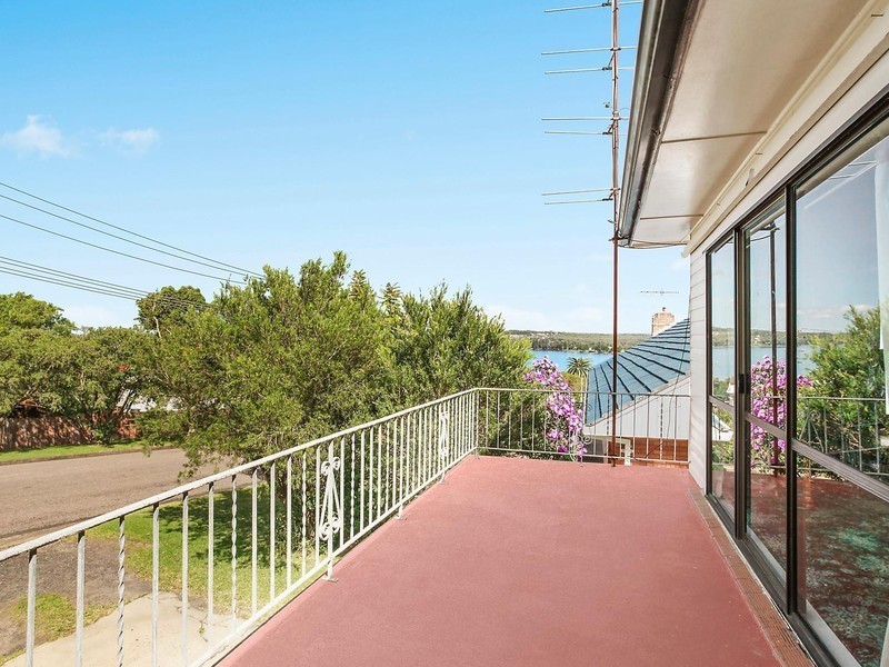 17 Morse Street, Speers Point NSW 2284