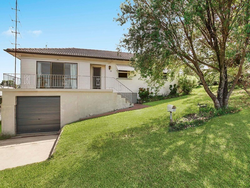 17 Morse Street, Speers Point NSW 2284