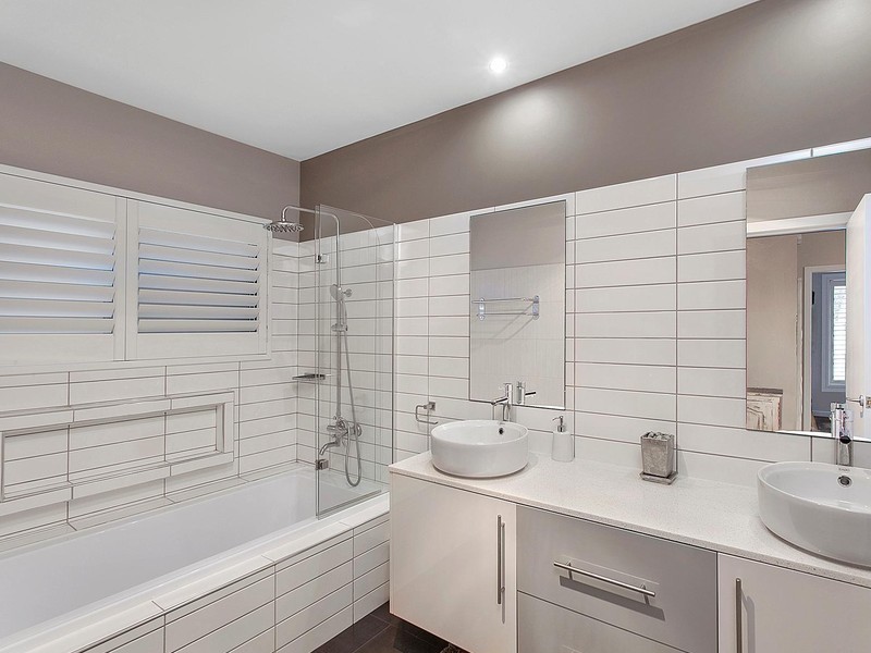 52a Cowlishaw Street, Redhead NSW 2290