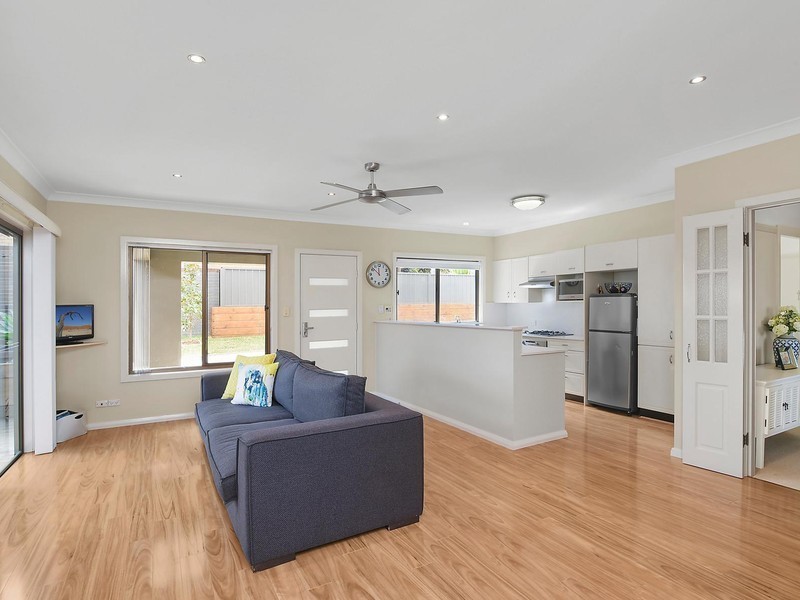 21 Jones Avenue, Warners Bay NSW 2282