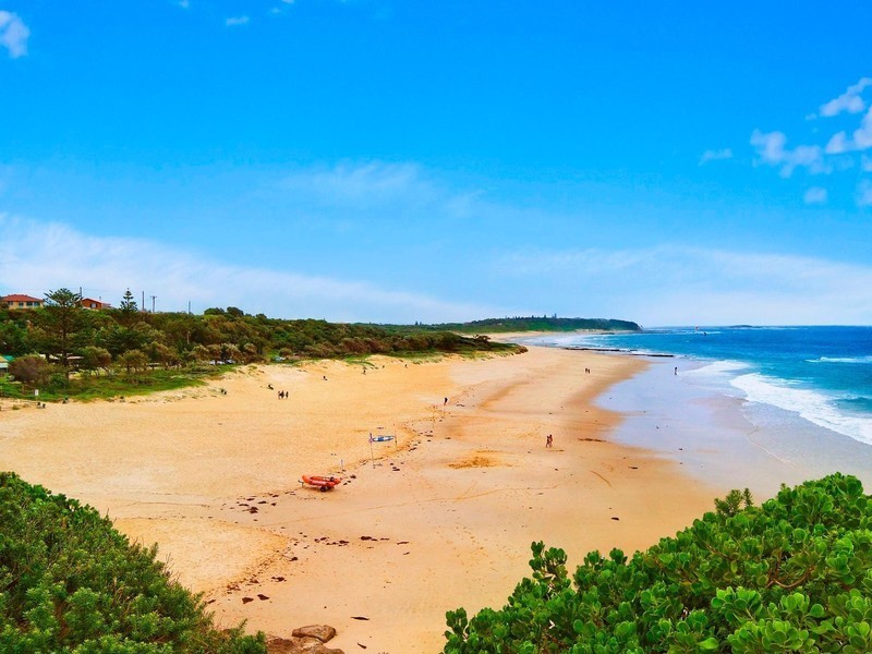 134 Caves Beach Road, Caves Beach NSW 2281