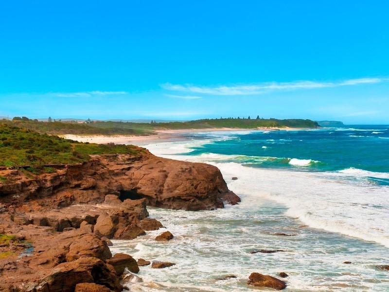 11 Cinnabar Close, Caves Beach NSW 2281