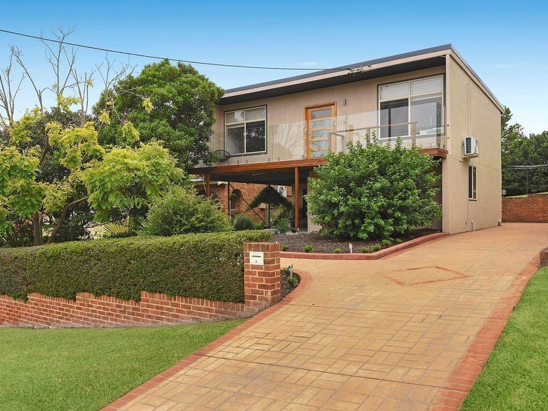 11 Valiant Avenue, Valentine NSW 2280