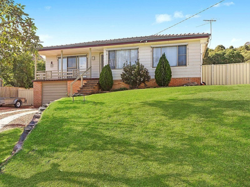 4 Davis Street, Speers Point NSW 2284