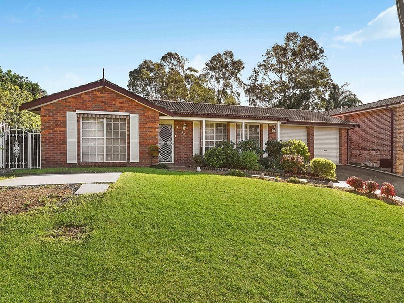 24 Seaview Close, Eleebana NSW 2282