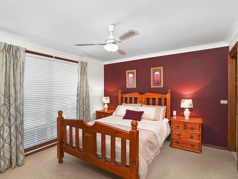 24 Seaview Close, Eleebana NSW 2282