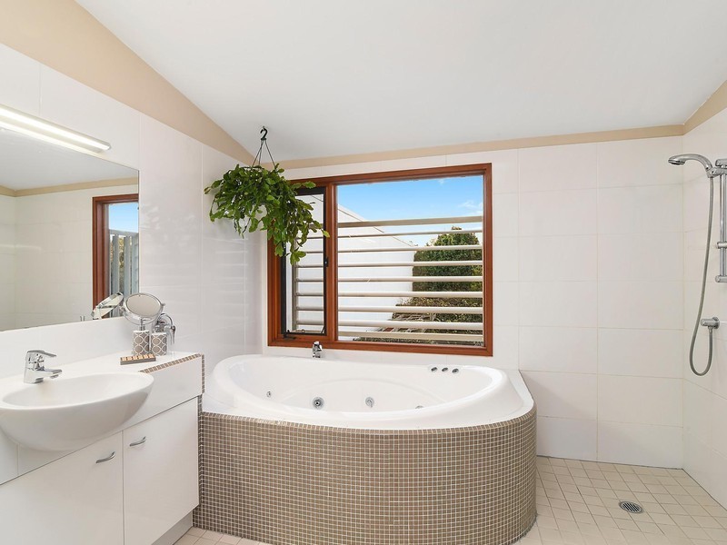 10 Doree Place, Dora Creek NSW 2264