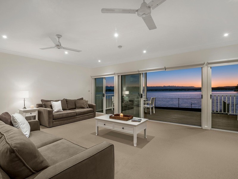 11 New Street, Belmont South NSW 2280