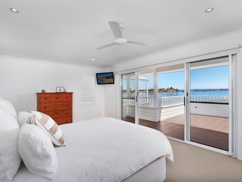 11 New Street, Belmont South NSW 2280