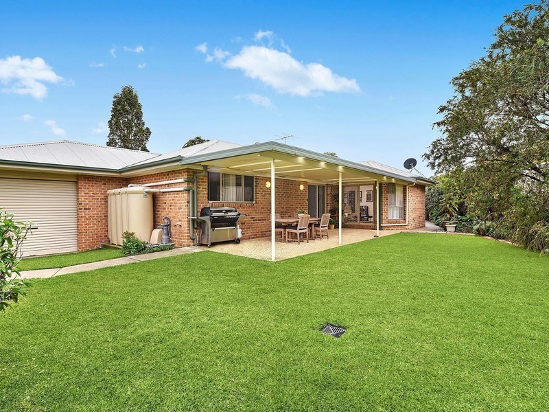 1 Cedrus Close, Valentine NSW 2280