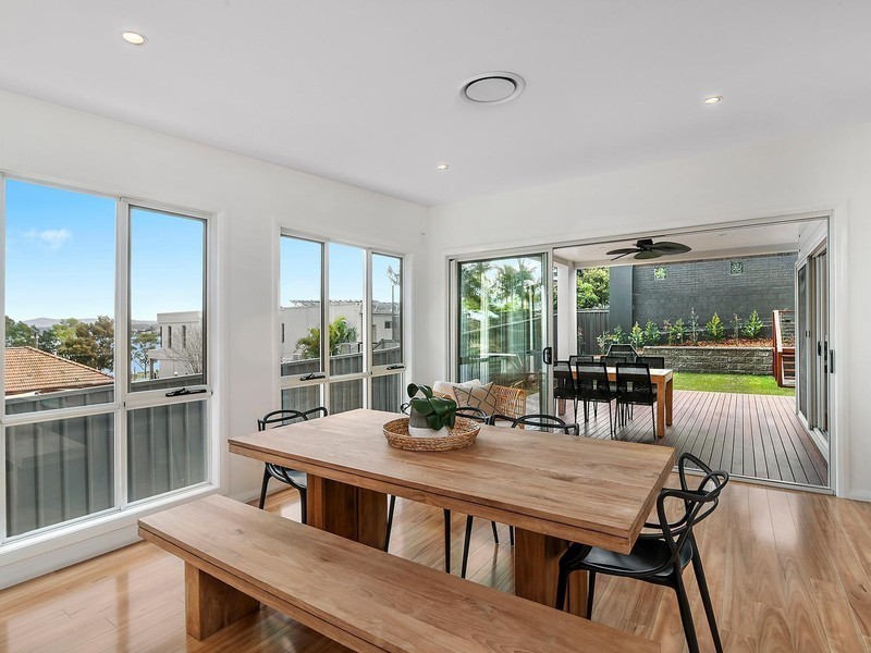 21A Jones Avenue, Warners Bay NSW 2282