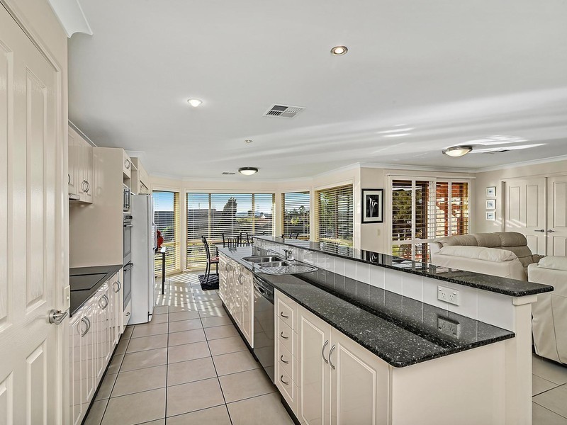 13A Hectors Hill Close, East Maitland NSW 2323