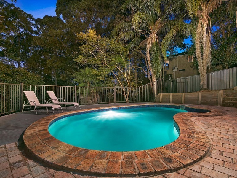 8 Jacaranda Close, Kotara NSW 2289