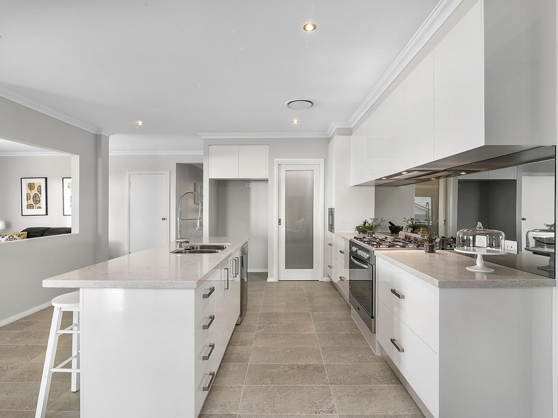 17 Gazelle Crescent, Fletcher NSW 2287