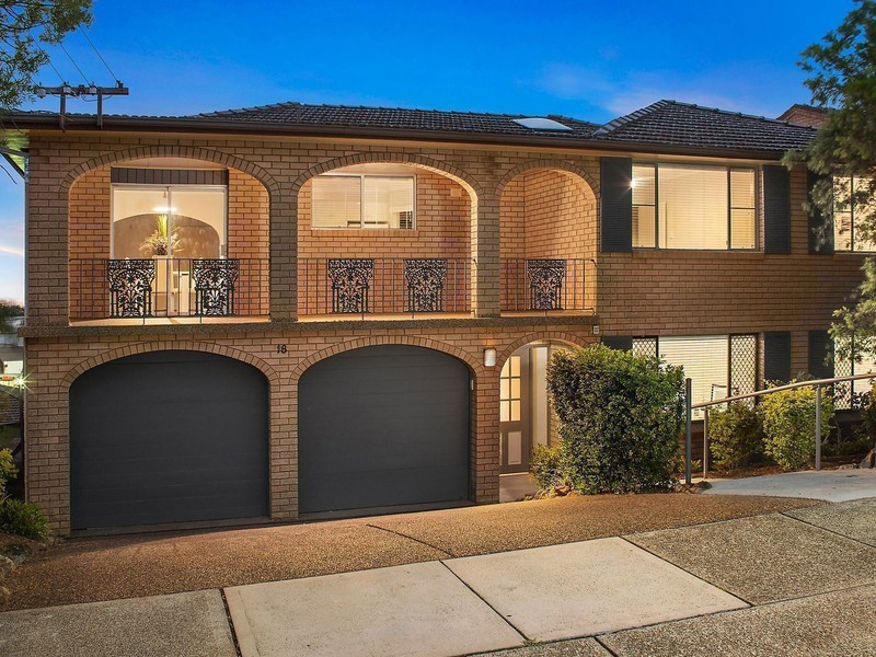 18 Toohey Crescent, Adamstown Heights NSW 2289
