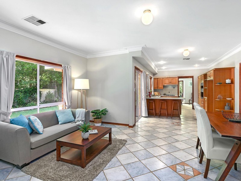 8 Habebe Close, Rankin Park NSW 2287